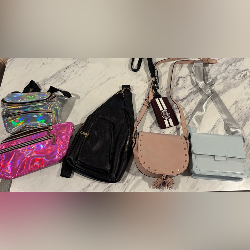 Used bag lot 

5 bags
1 lanyard